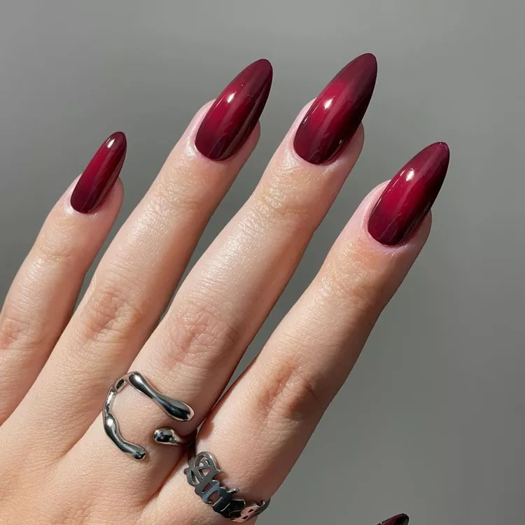 30 nail trends to try for autumn1 49a77f3474 BlackPink’s Lisa is SO following this autumn beauty trend!